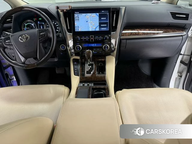 Toyota Alphard 2023 Белый из Китая, фото 6