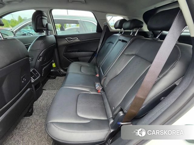Kia Sportage 5th Generation 2023 Белый из Кореи, фото 6