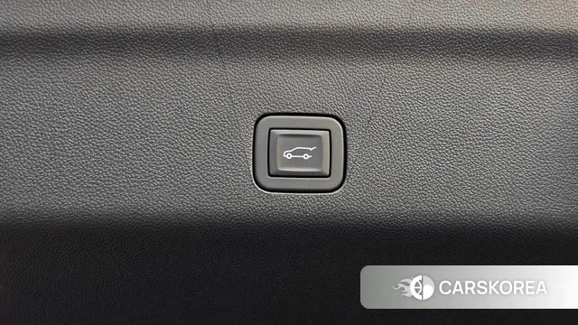 Cadillac Escalade 5th Generation 2025 Черный из Кореи, фото 6