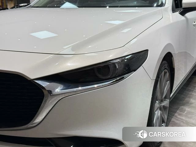 Mazda 3 2021 Белый из Китая, фото 6