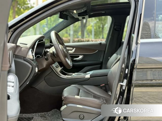 Mercedes-Benz GLC 2021 Черный из Китая, фото 6