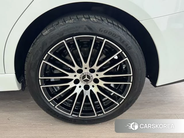 Mercedes-Benz C-class 2023 Белый из Китая, фото 6