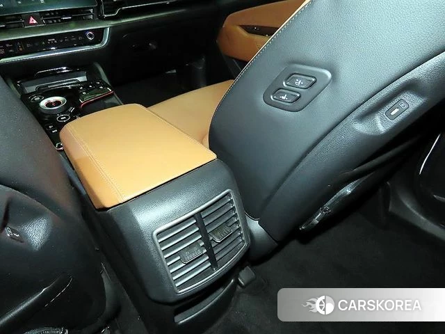 Kia Sportage 5th Generation Hybrid 2023 Белый из Кореи, фото 6