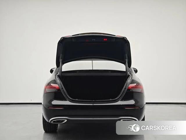 Mercedes-Benz E-Class 2022 Черный из Китая, фото 6