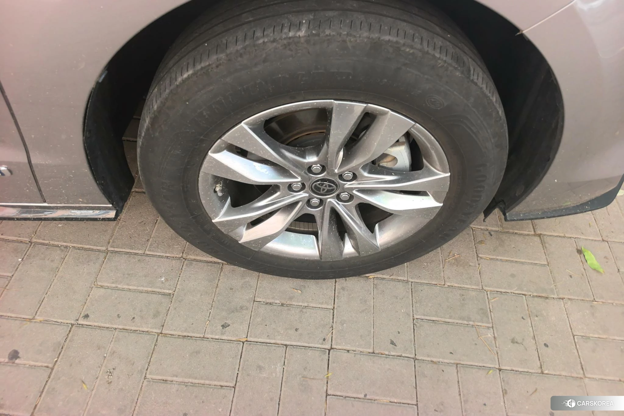 Toyota Sienna 2021 Темно-серый из Китая, фото 6