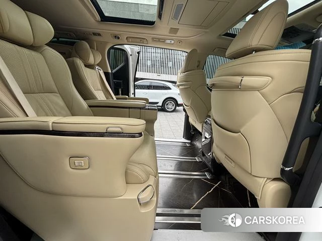 Toyota Alphard 2021 Белый из Китая, фото 6