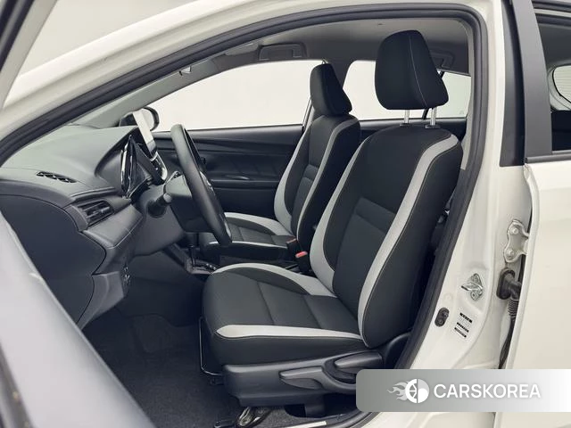 Toyota Yaris L 2021 Белый из Китая, фото 6
