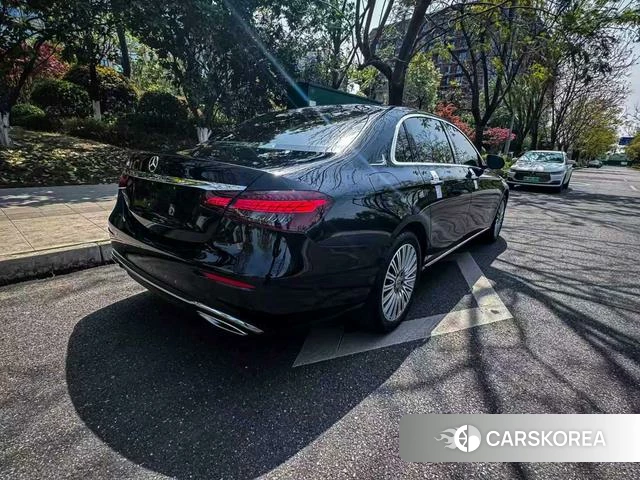 Mercedes-Benz E-Class 2023 Черный из Китая, фото 6