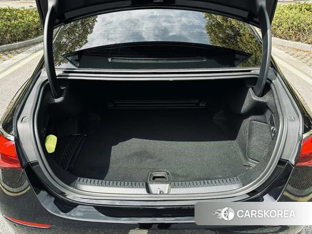 Mercedes-Benz E-Class 2025 Черный из Китая, фото 6