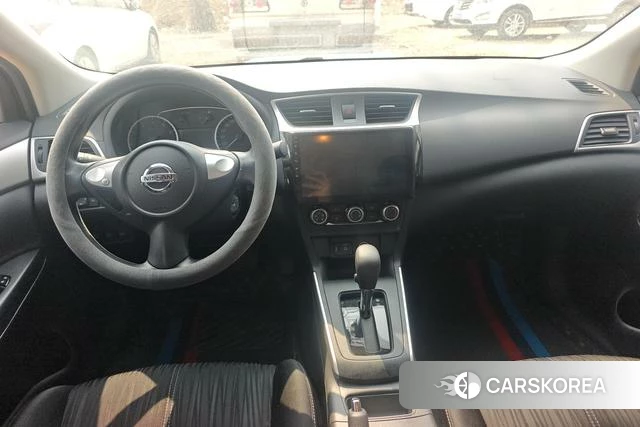 Nissan Sylphy 2023 Белый из Китая, фото 6