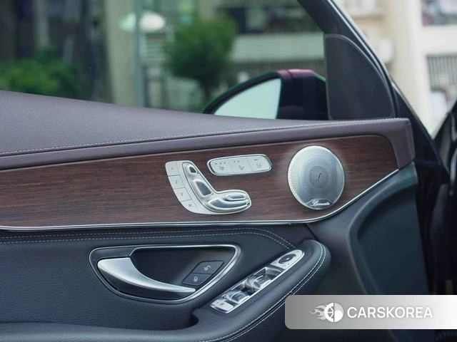 Mercedes-Benz GLC 2020 Черный из Китая, фото 6