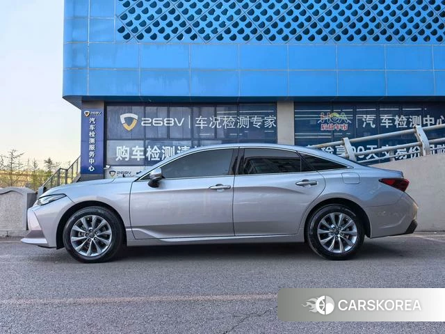 Toyota Avalon 2025 Серебристо-серый из Китая, фото 6