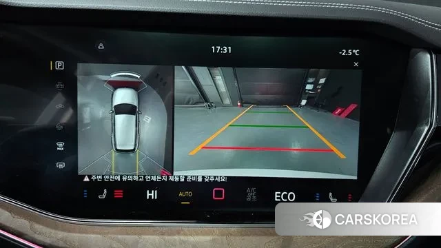 Volkswagen Touareg 3rd generation 2024 Белый из Кореи, фото 6