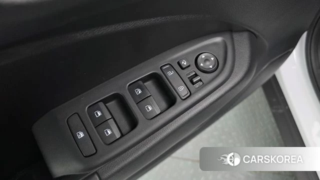 Hyundai Venue 2025 Белый из Кореи, фото 6