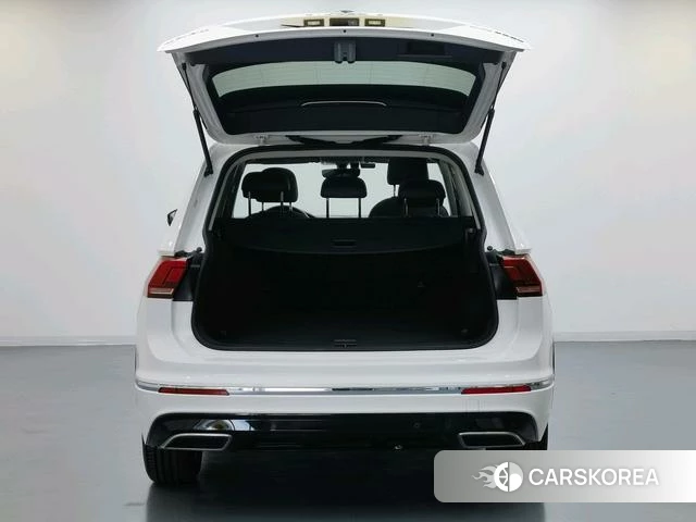 Volkswagen Tiguan L 2021 Белый из Китая, фото 6