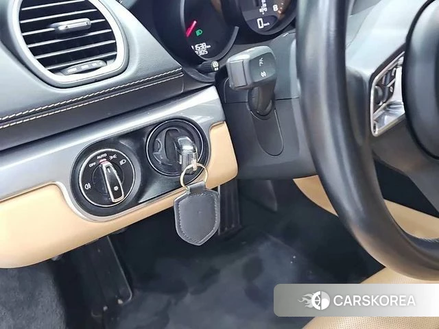 Porsche 718 Boxster 2018 Белый из Кореи, фото 6