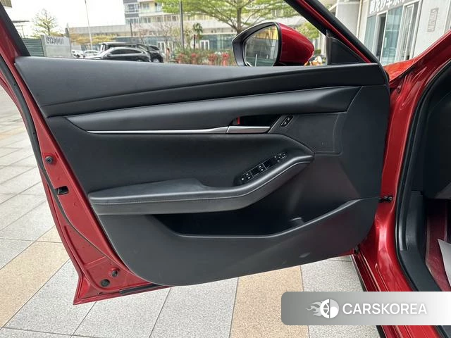 Mazda 3 2021 Красный из Китая, фото 6