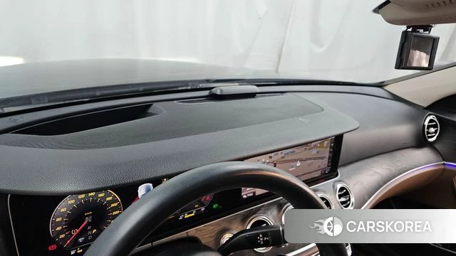 Mercedes-Benz E-Class W213 2018 Черный из Кореи, фото 6