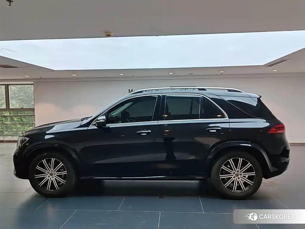 Mercedes-Benz GLE 2025 Черный из Китая, фото 6