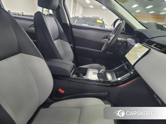 Land Rover Range Rover Velar 2024 Черный из Кореи, фото 6