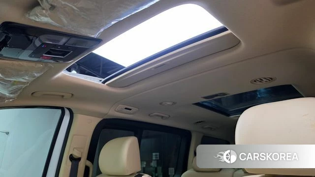 Hyundai Staria 2022 Белый из Кореи, фото 6