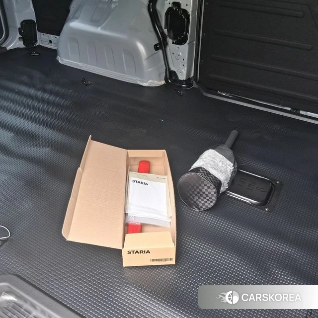 Hyundai Staria 2026 Серый из Кореи, фото 6