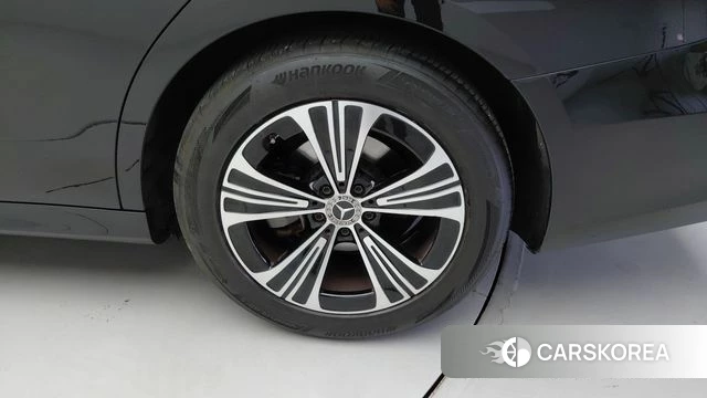 Mercedes-Benz E-Class W214 2024 Черный из Кореи, фото 6