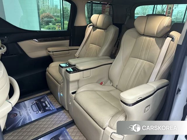 Toyota Vellfire 2021 Белый из Китая, фото 6