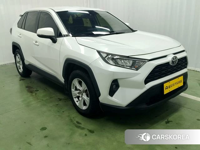 Toyota RAV4 2024 Белый из Китая, фото 6