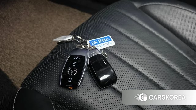 Mercedes-Benz E-Class W213 2018 Серый из Кореи, фото 6