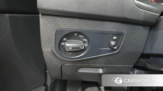 Volkswagen Tiguan second Generation 2020 Серый из Кореи, фото 6