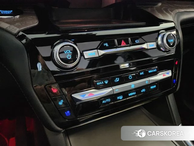 Ford Explorer 6th Generation 2022 Небесно-голубой из Кореи, фото 6
