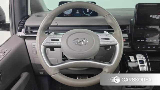 Hyundai Staria 2023 Белый из Кореи, фото 6