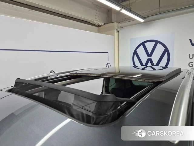 Volkswagen Tiguan Allspace 2022 Серый из Кореи, фото 6