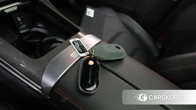 Mercedes-Benz GLC-Class X253 2024 Белый из Кореи, фото 6