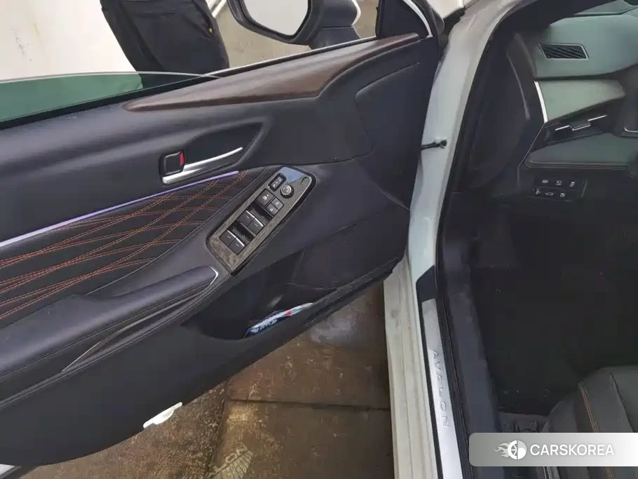 Toyota Avalon 2025 Белый из Китая, фото 6