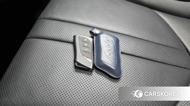 Lexus NX450h + 2nd generation 2023 Черный из Кореи, фото 6