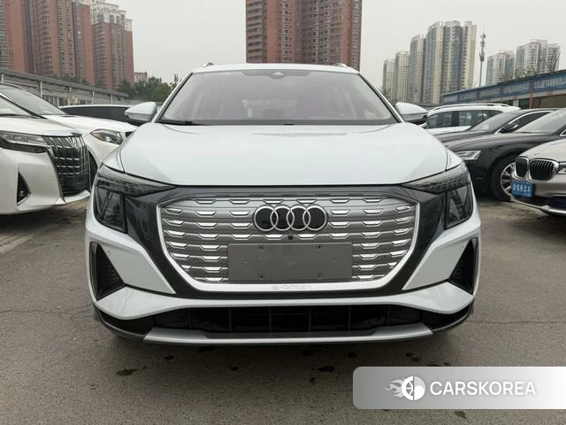 Audi Q5L 2022 Белый из Китая, фото 6