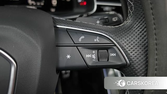 Audi Q8 (4M) 2021 Черный из Кореи, фото 6