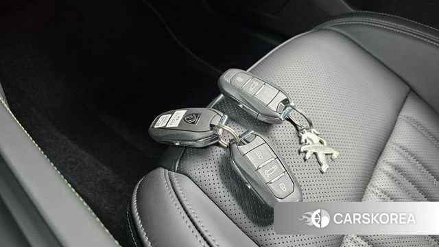 Peugeot 408 2025 Белый из Кореи, фото 6