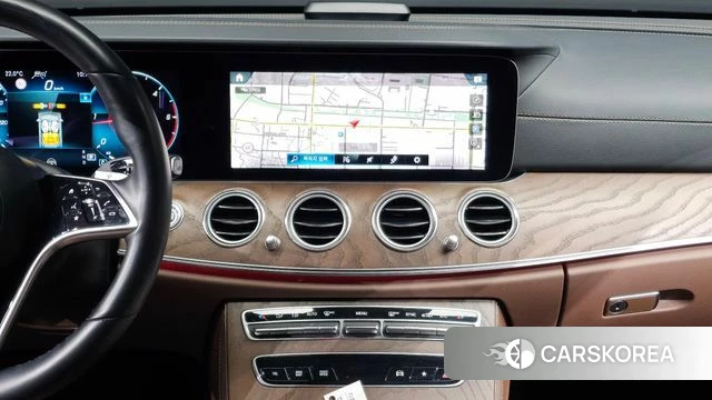 Mercedes-Benz E-Class W213 2021 Белый из Кореи, фото 6