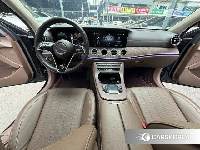 Mercedes-Benz E-Class 2023 Черный из Китая, фото 6