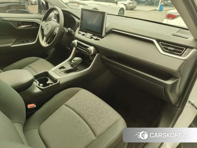 Toyota RAV4 2022 Белый из Китая, фото 6