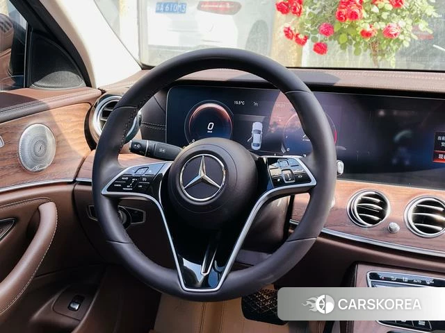 Mercedes-Benz E-Class 2022 Черный из Китая, фото 6