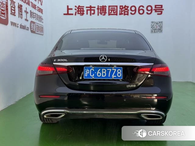 Mercedes-Benz E-Class 2023 Черный из Китая, фото 6