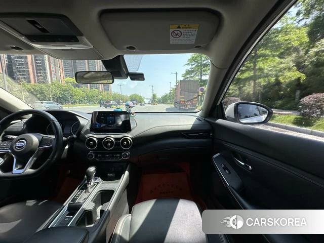 Nissan Sylphy 2022 Белый из Китая, фото 6
