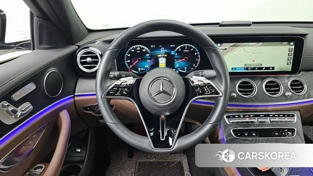 Mercedes-Benz E-Class W213 2023 Белый из Кореи, фото 6