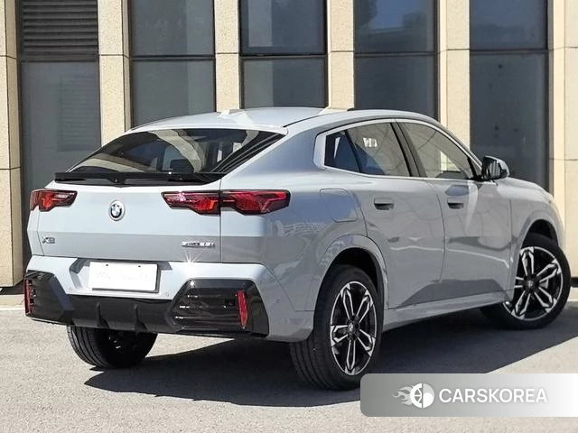 BMW X2 2025 Серебристо-серый из Китая, фото 6