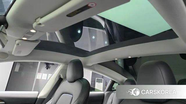Tesla Model 3 2022 Белый из Кореи, фото 6