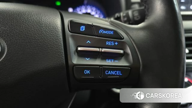 Hyundai Kona 2018 Серебристо-серый из Кореи, фото 6